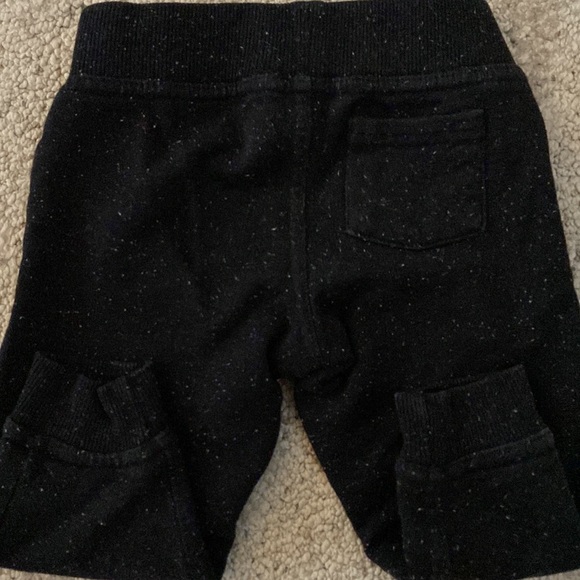 Toddler boy matching set- fox print long sleeve tee with cozy joggers. Size 2T - Picture 8 of 8